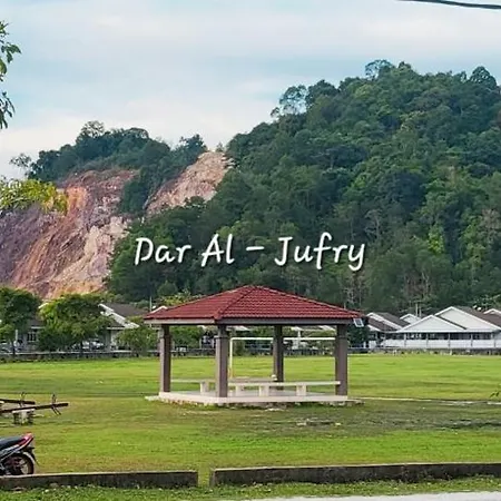 Homestay Dar Al - Jufry Musliim Only Kuantan Exterior photo